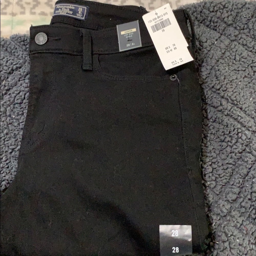 Black jeggings